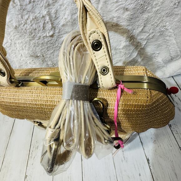 NWT Vendula Tiki Bar Grab Bag Rare Retired Beige 9"x11" Straw Crossbody Vegan - Picture 8 of 16